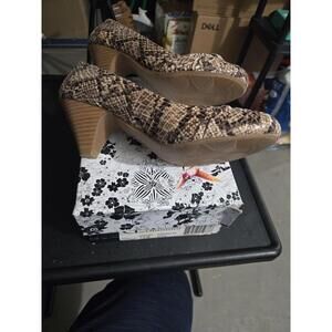 CL by Laundry Sonnet Snakeskin Print Kitten Heel Pumps Size 7.5M